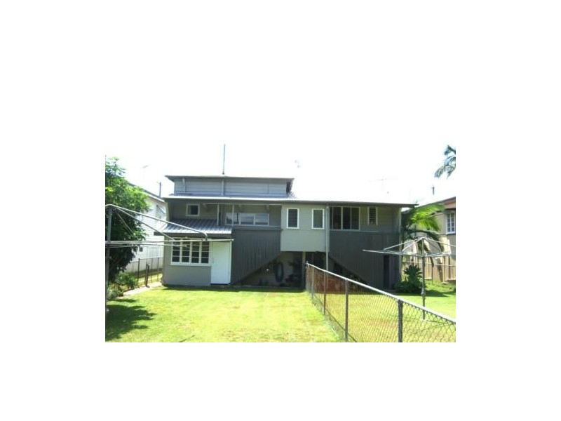 74 Kent Road, Wooloowin QLD 4030